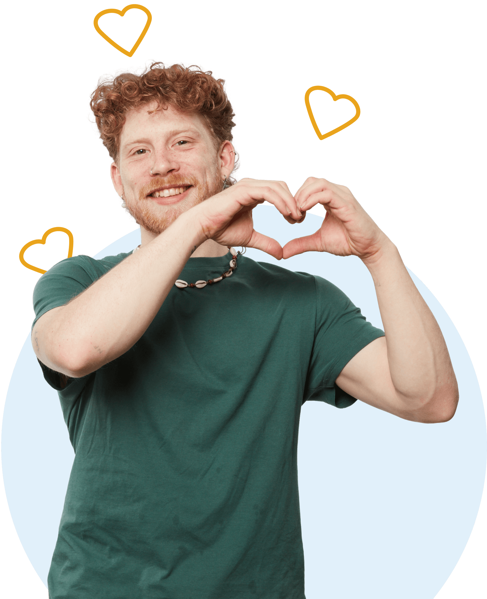 Kim van Haren, Business coach, kijkt in de richting van de tekst. Ze heeft een kop koffie in haar handen.